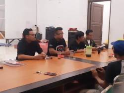 rapat evaluasi